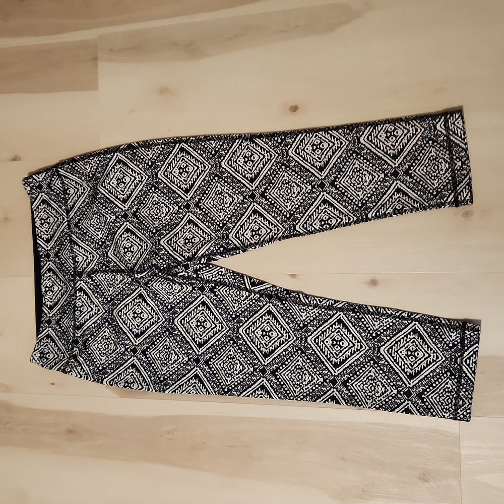 Tech Couture Leggings Size Medium